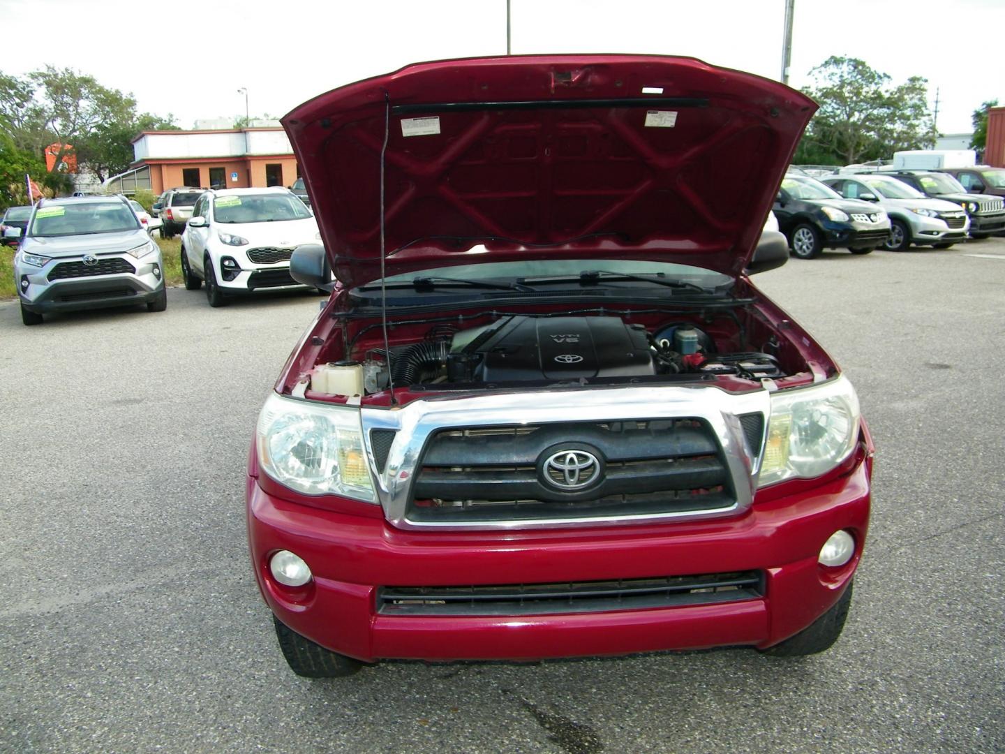 2007 Maroon /Grey Toyota Tacoma PreRunner Access Cab V6 2WD (5TETU62N87Z) with an 4.0L V6 DOHC 24V engine, Automatic transmission, located at 4000 Bee Ridge Road, Sarasota, FL, 34233, (941) 926-0300, 27.298664, -82.489151 - Photo#8